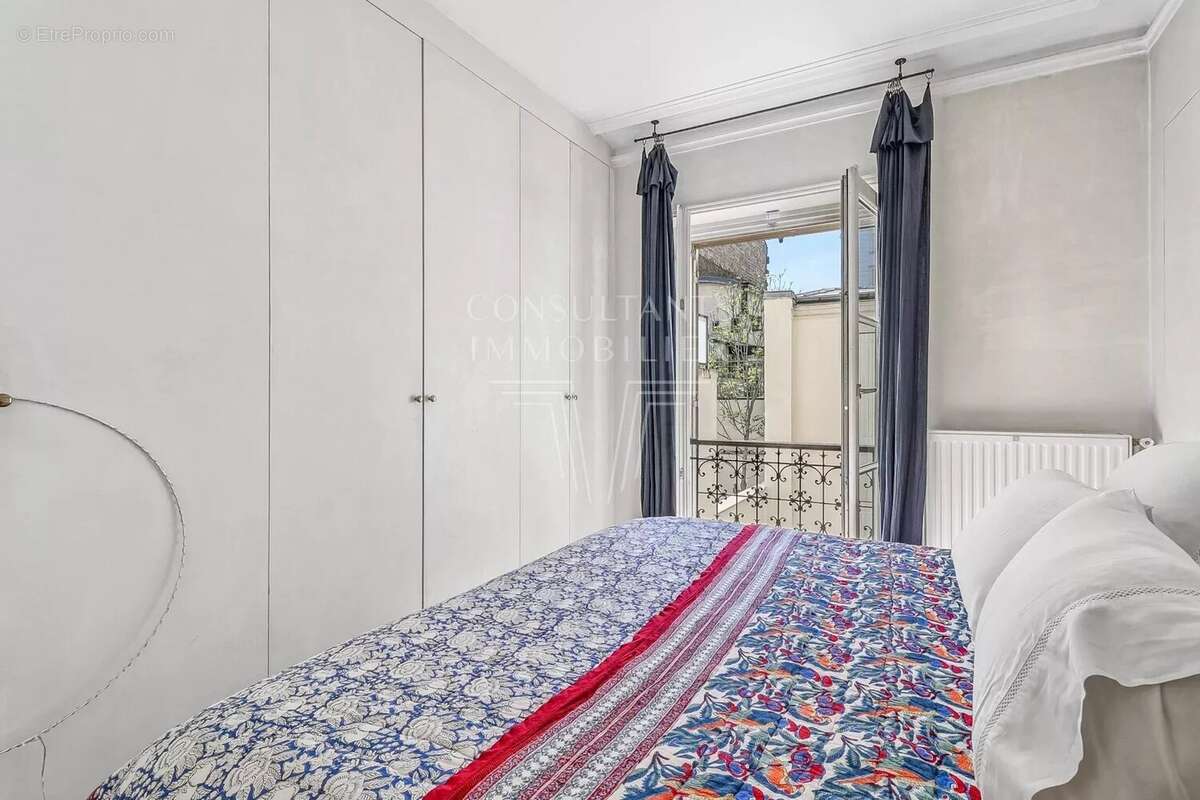 Appartement à LEVALLOIS-PERRET