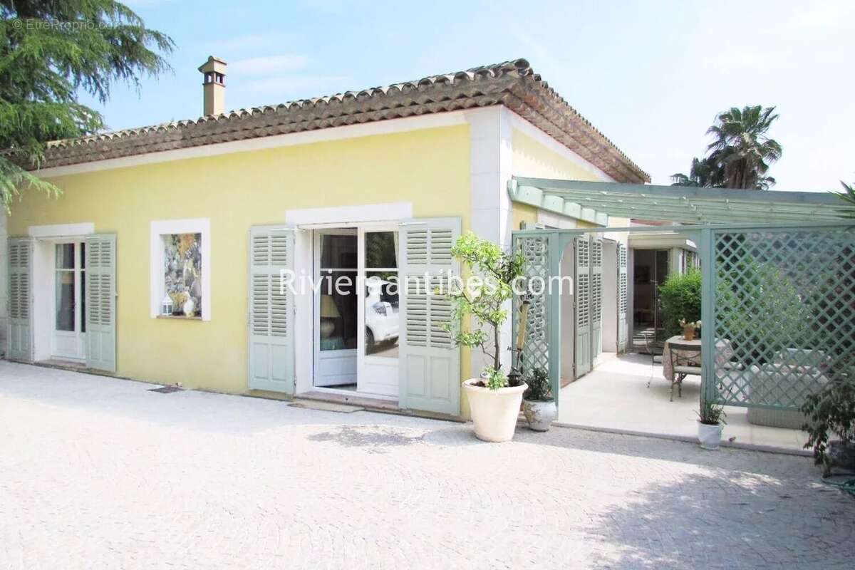 Maison à BIOT