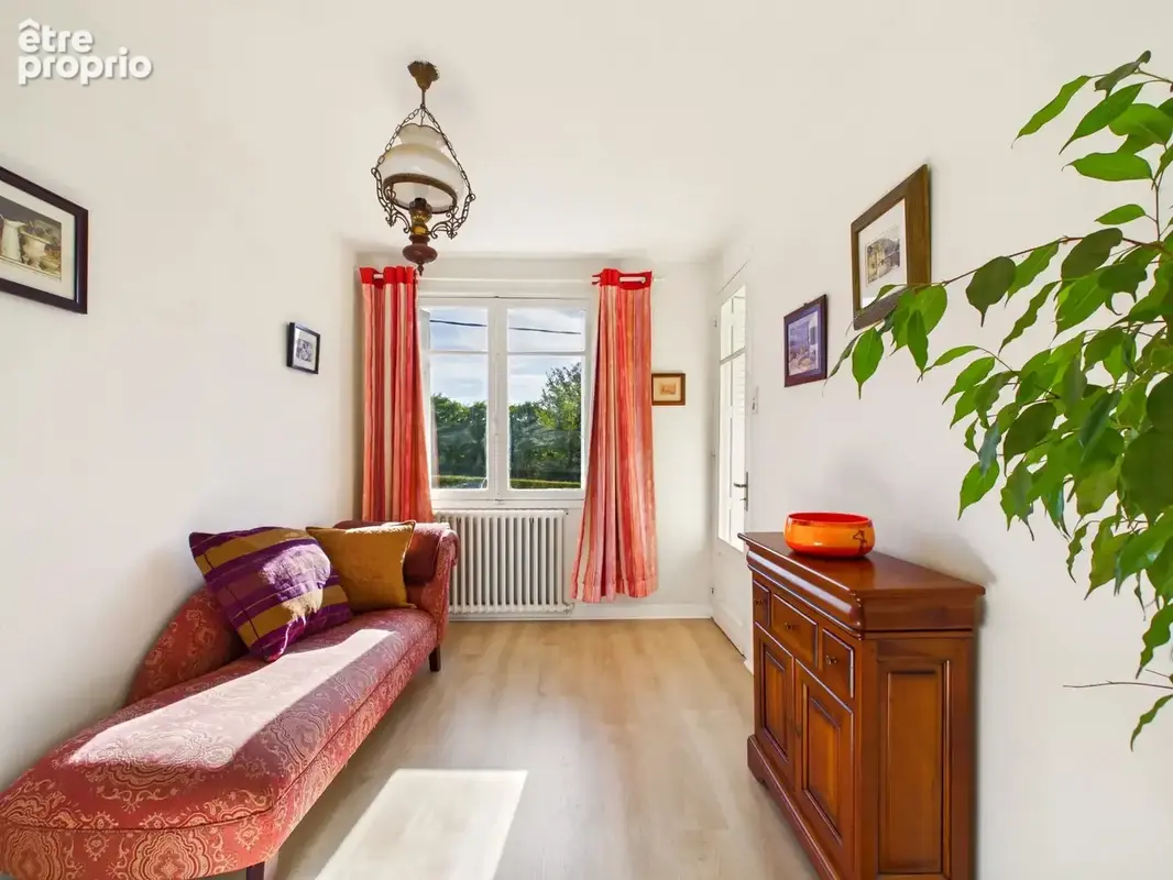 Jolie maison avec grande dépendance et jardin arboré - photo 9