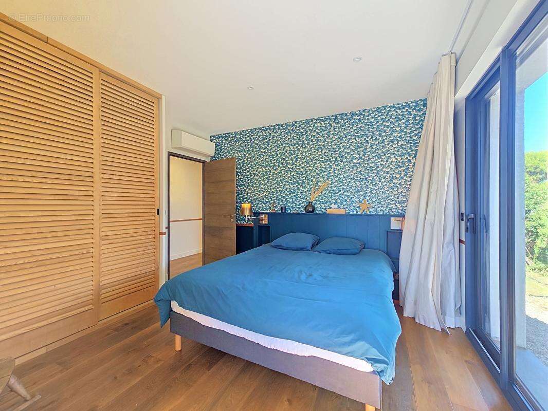 Maison 328 m² à L'houmeau  - photo 32