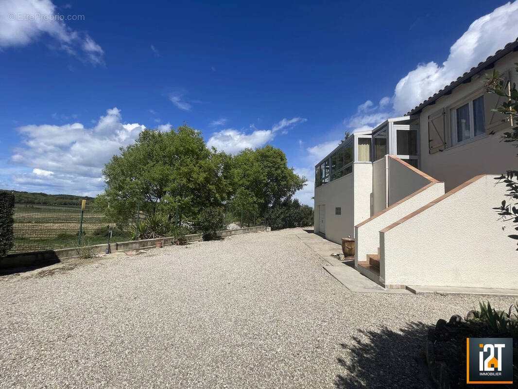 Maison à SAINT-BAUZELY