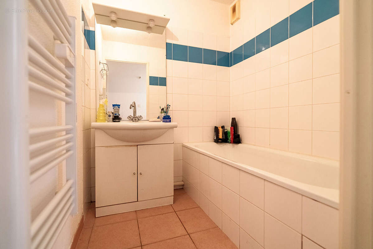 CARCASSONNE - PERIPHERIE Appartement T2 45m² avec terrasse et place de parking privative - photo 15