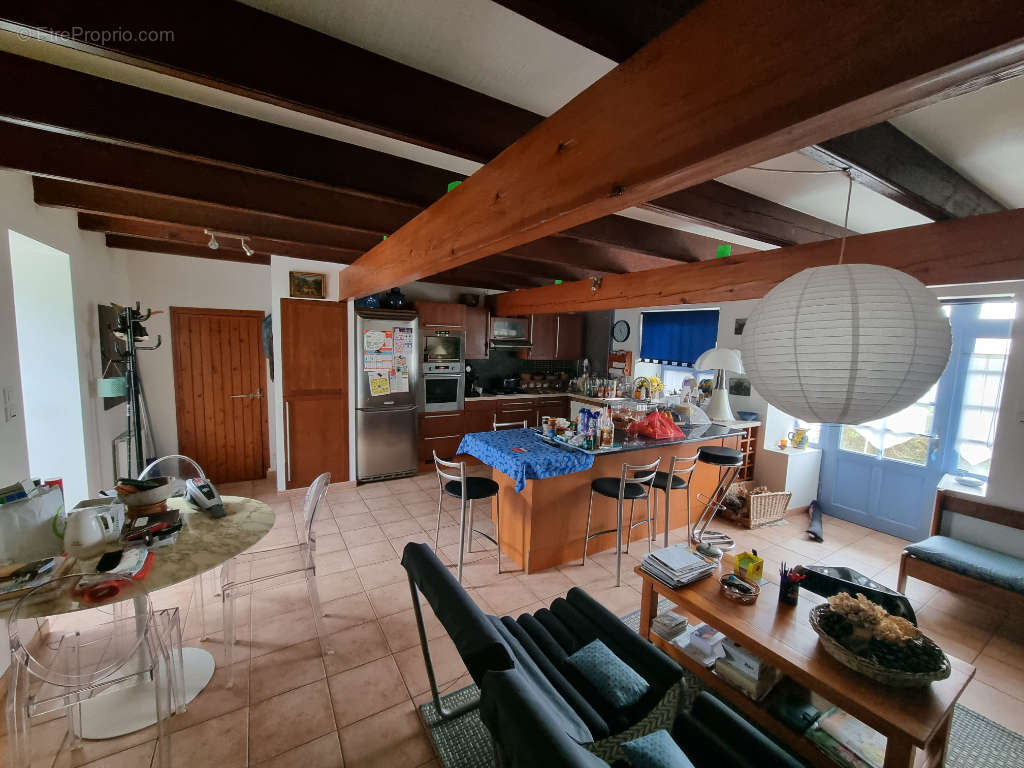 Maison à LE GIROUARD