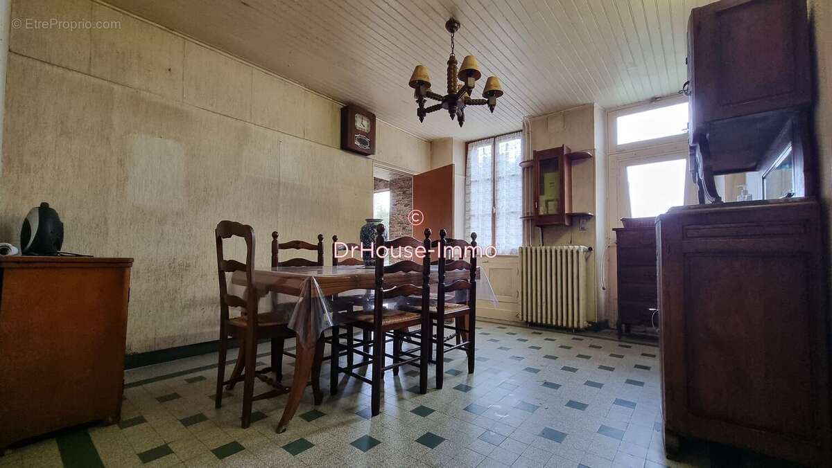 Maison à MEASNES