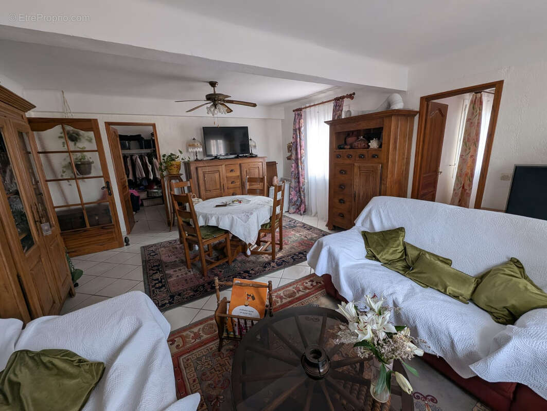 Appartement à FREJUS