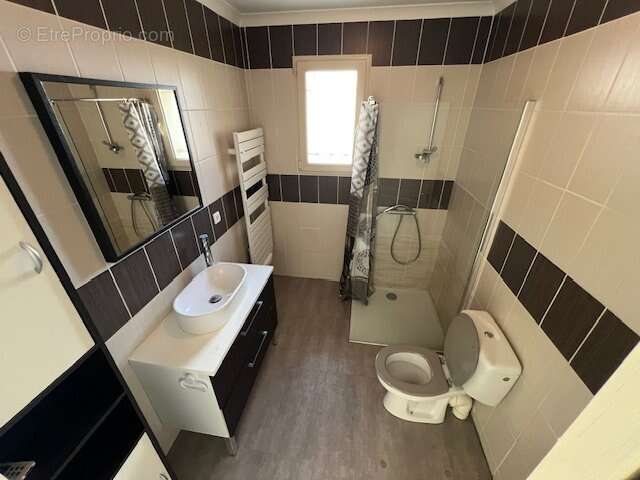 Appartement à ROCHE-LA-MOLIERE