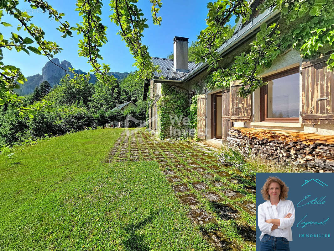 Maison 180 m² à Saint-Nizier-Du-Moucherotte  - photo 2