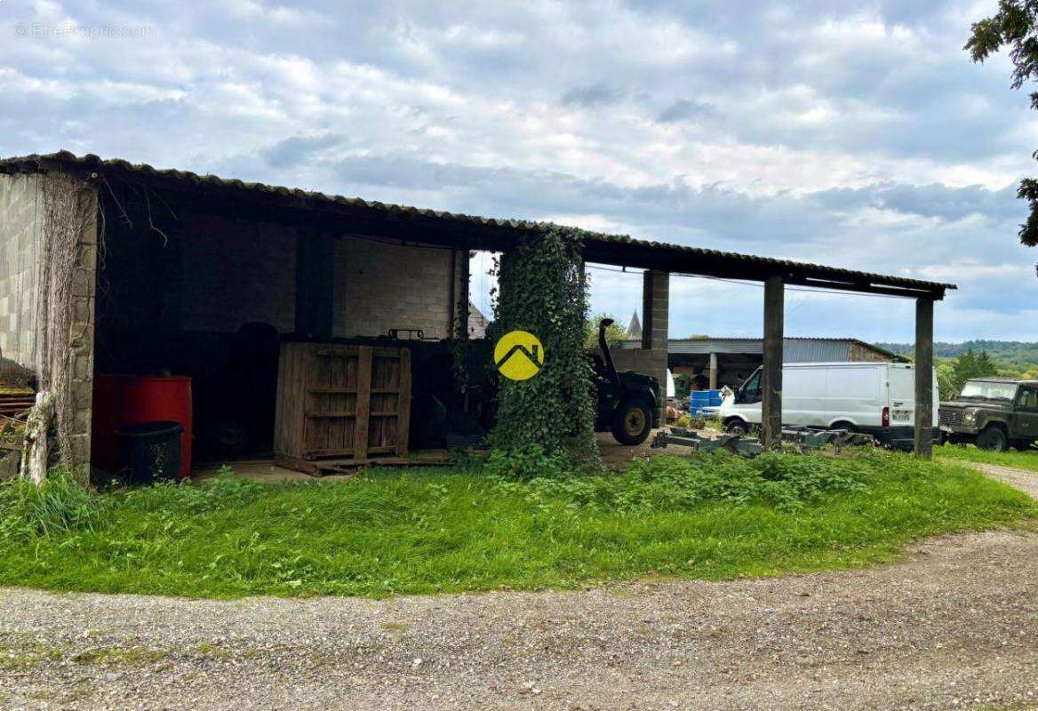 Maison à VEYRINES-DE-VERGT