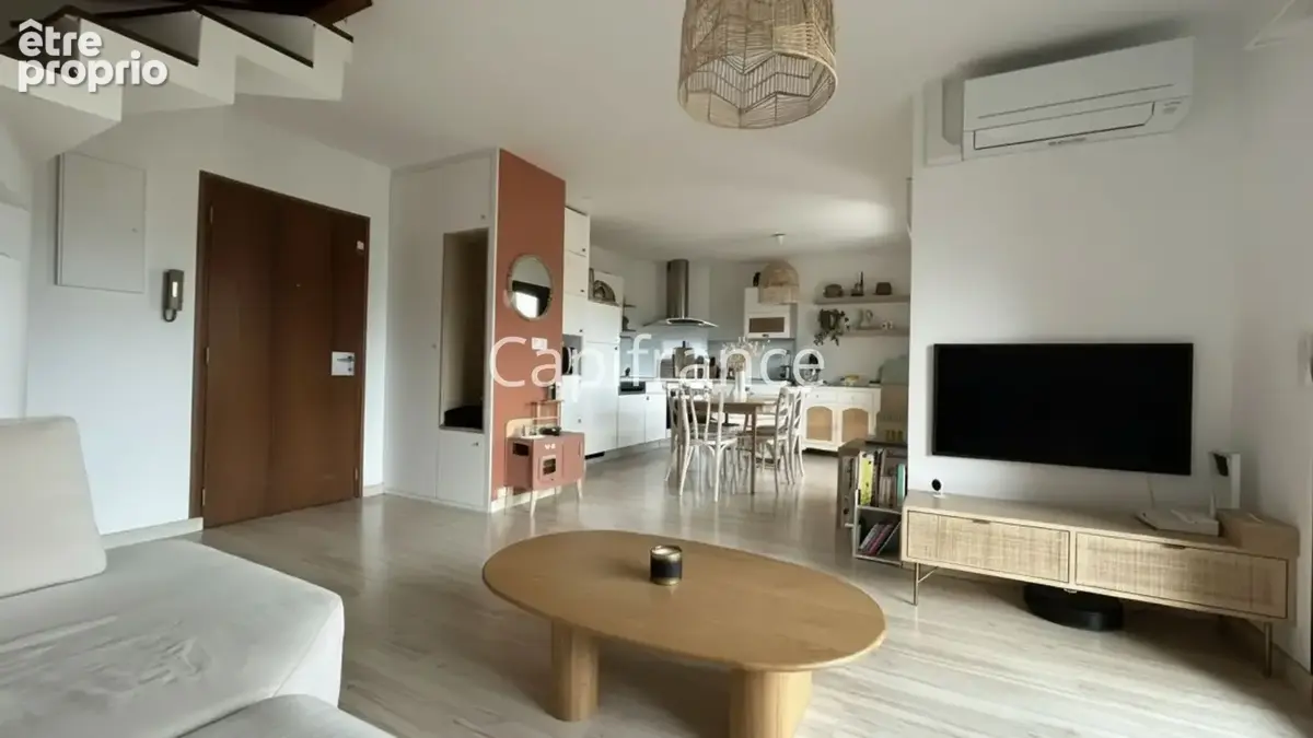 T3 duplex en dernier étage – climatisé – vue montagnes – annecy (74) - photo 3