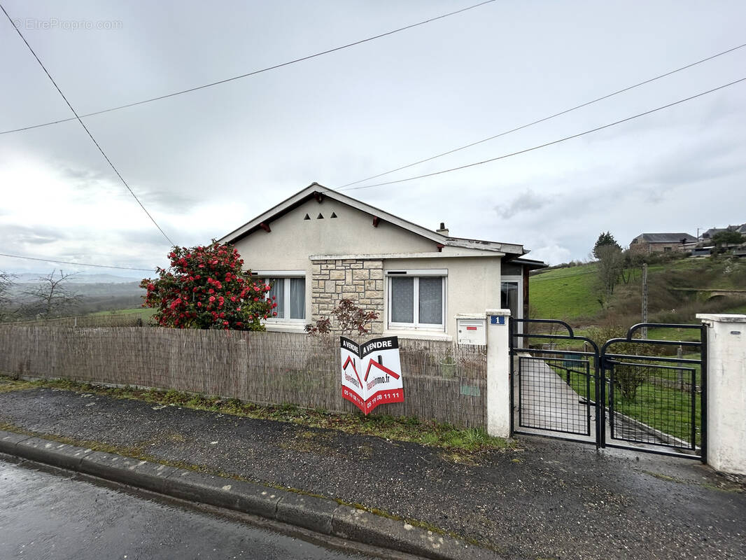 Maison à SAINT-SOLVE