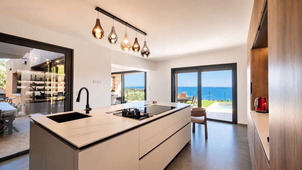 Villa contemporaine vue mer panoramique a agay a vendre - photo 7