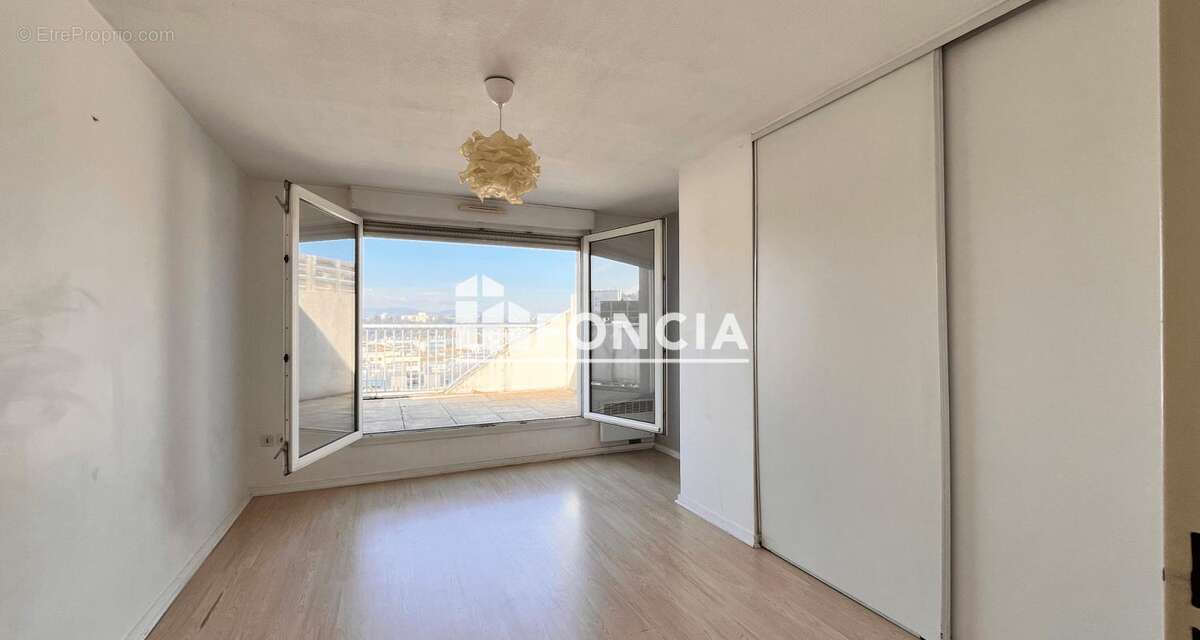 Appartement à LYON-9E
