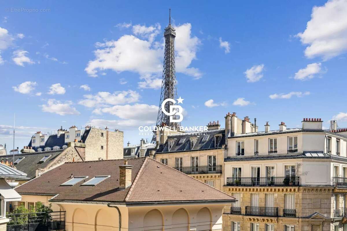 Appartement à PARIS-16E