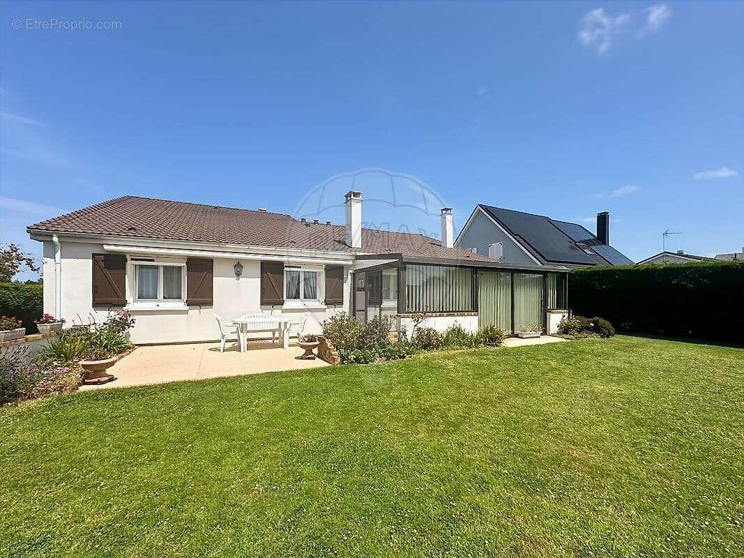 Maison à CAUVILLE-SUR-MER