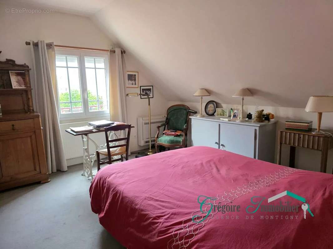 Maison à LA GENEVRAYE