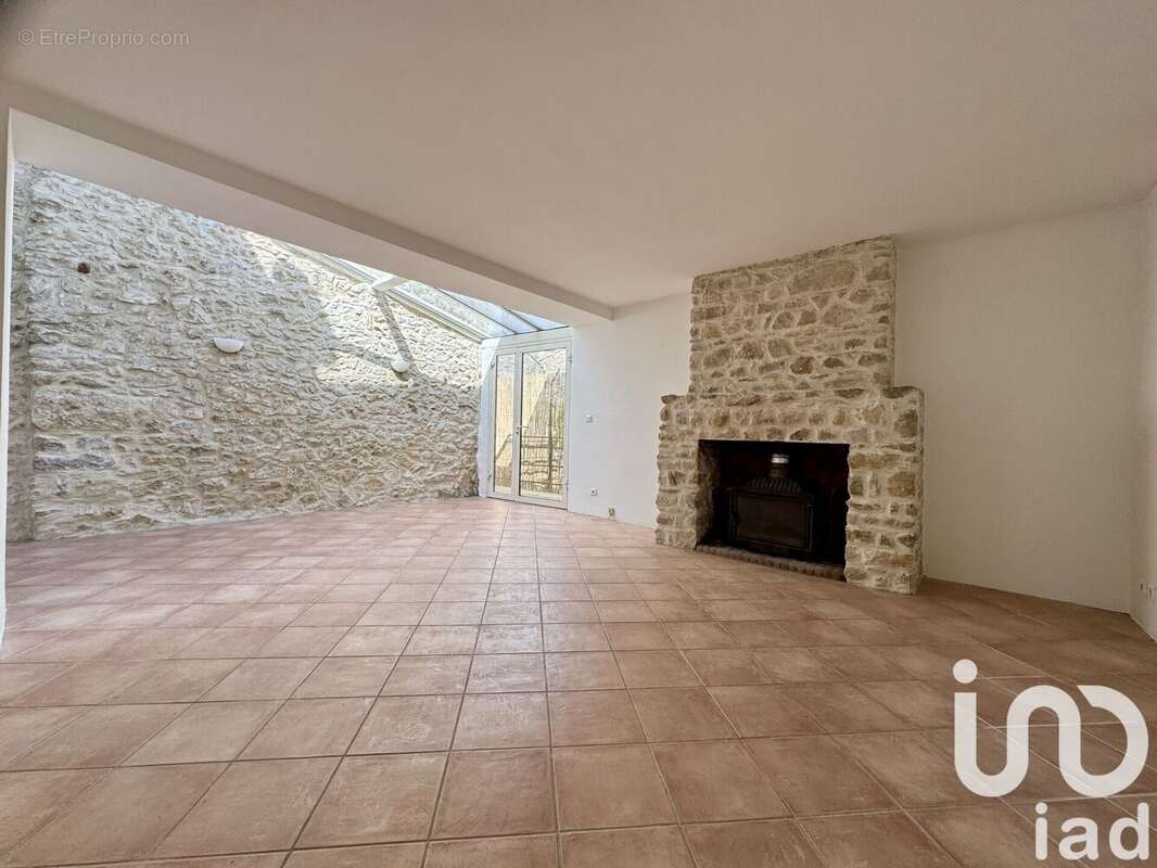 Photo 3 - Maison à LUSSAN