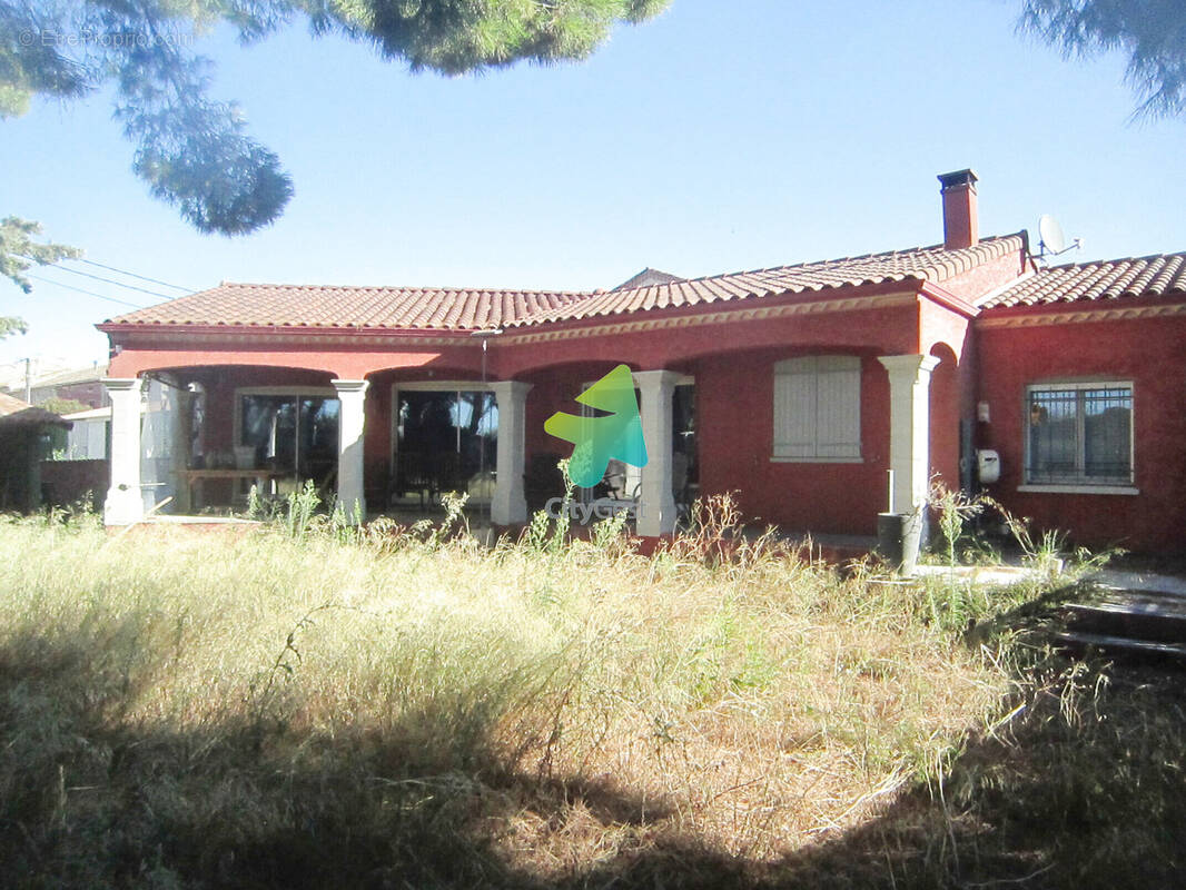 Maison à MAILHAC