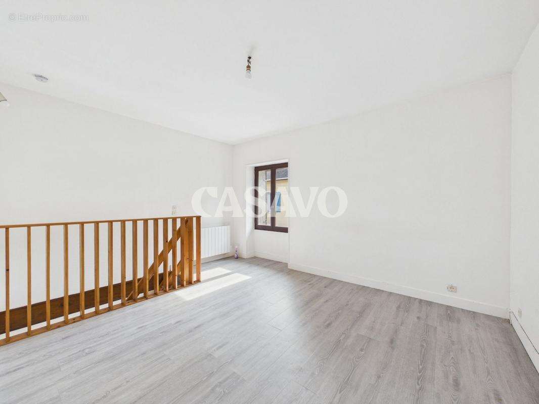 Maison à SOISY-SUR-SEINE