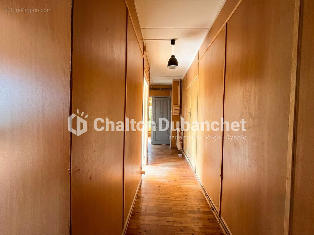 Appartement à SAINT-ETIENNE