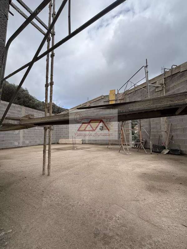 Maison à MONTEGROSSO