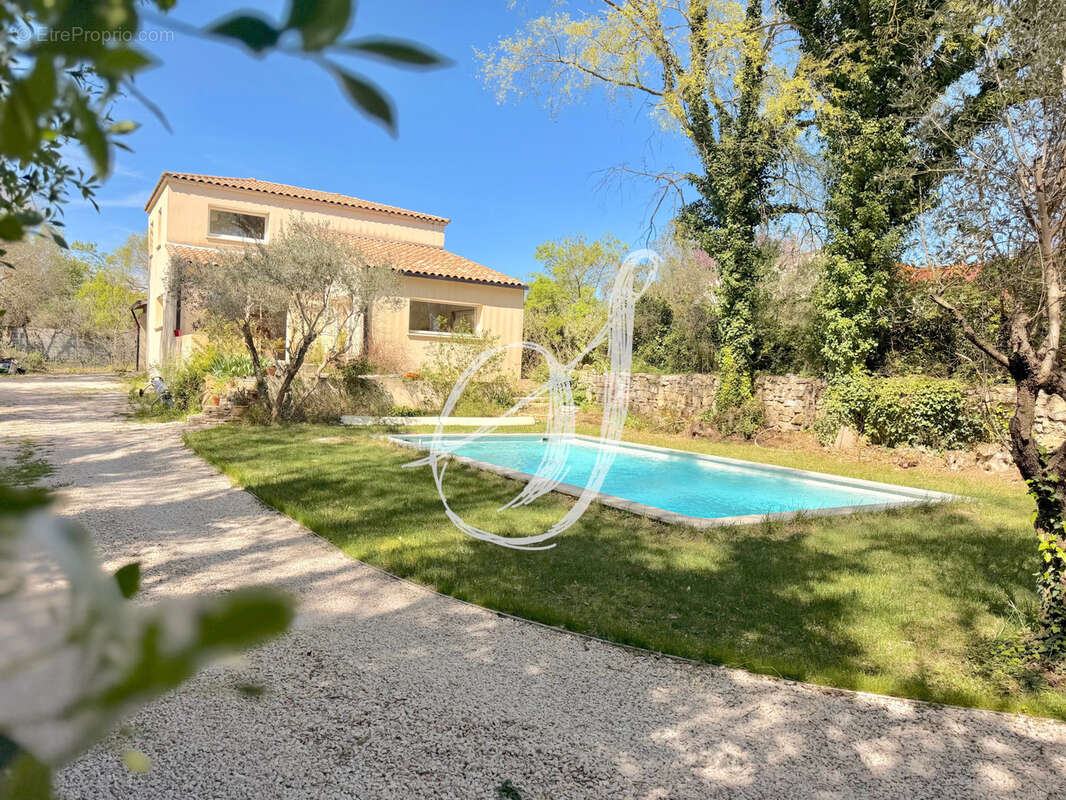 Maison à COURNONTERRAL