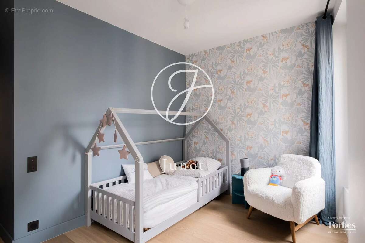Appartement à PARIS-5E