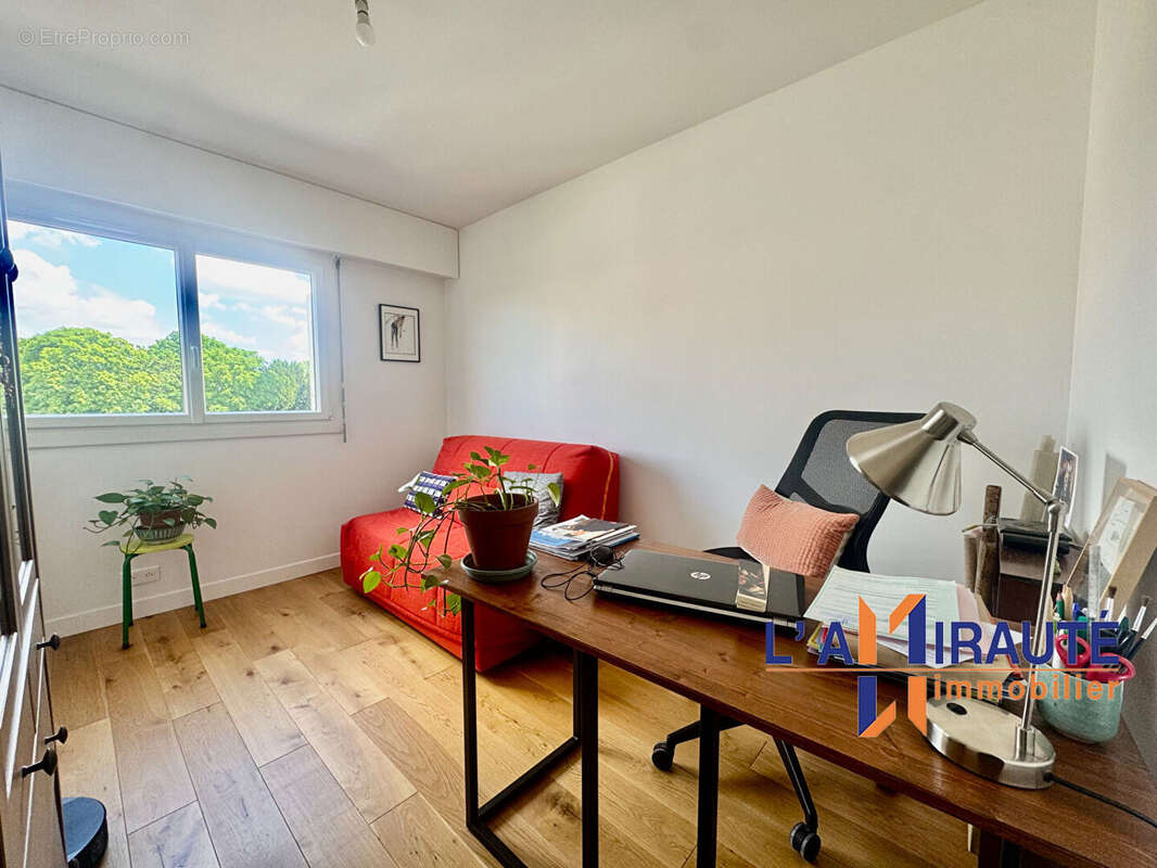 Appartement à HOUILLES