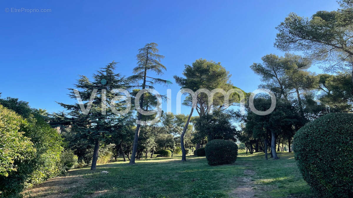 Appartement à MARSEILLE-13E