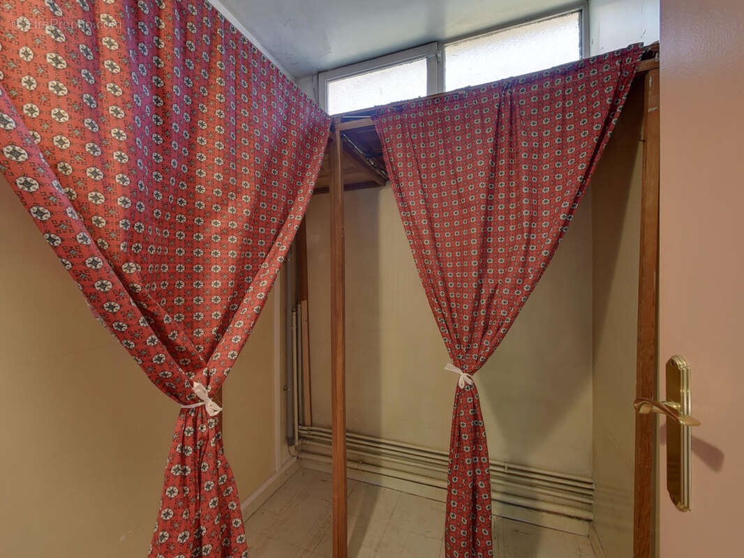 Maison mitoyenne au calme avec travaux dans environnement préservé echirolles polotti - photo 13