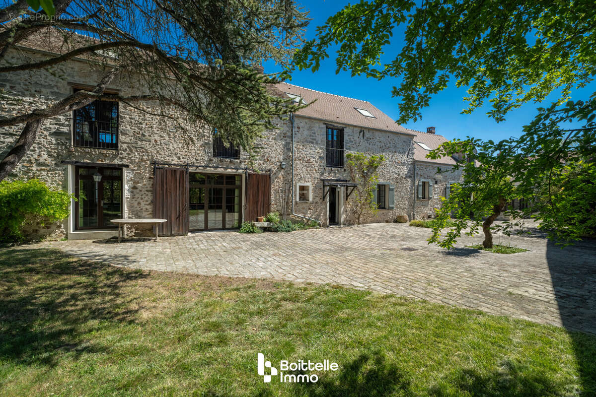 Maison à CELY
