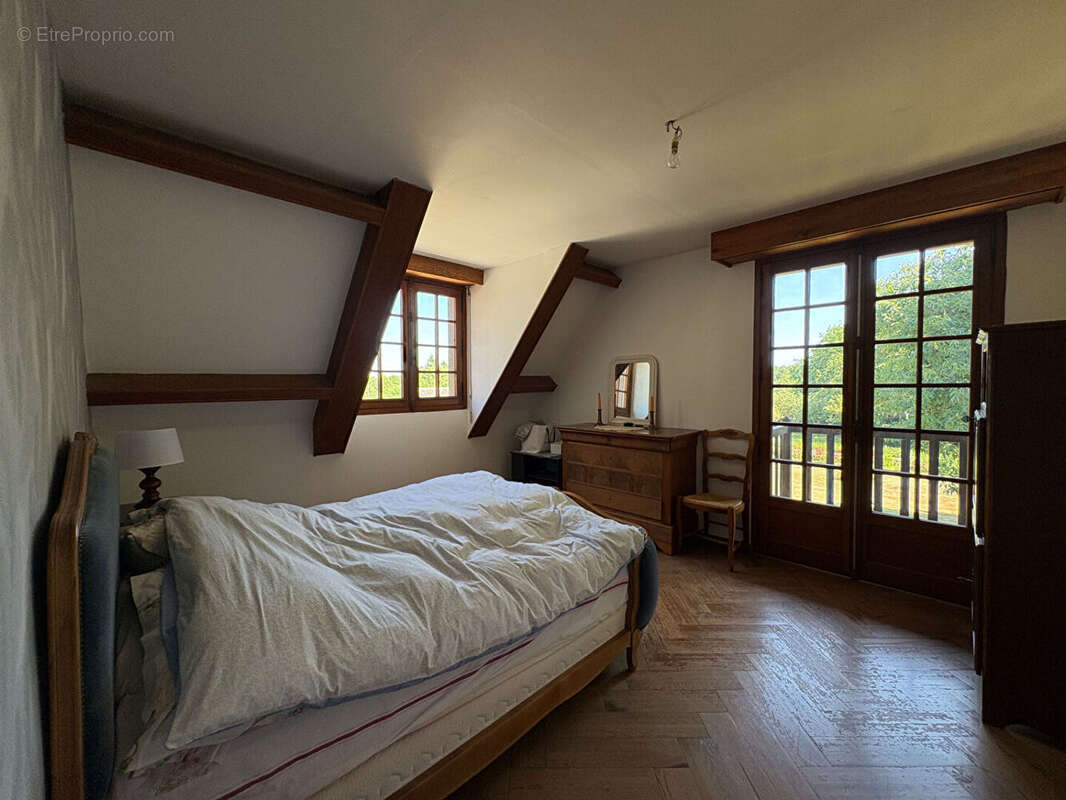 Propriété à vendre - Goderville - 260 m² - 5 chambres -  Vie Plain-pied - Dépendance - Terrain 7000 m² - photo 6