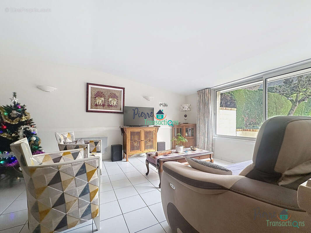 Maison à GRUCHET-LE-VALASSE