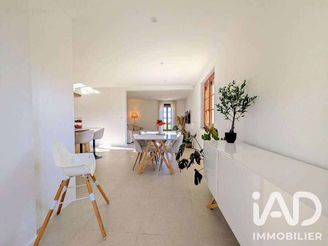 Maison 130 m² à Pujols-Sur-Ciron  - photo 7