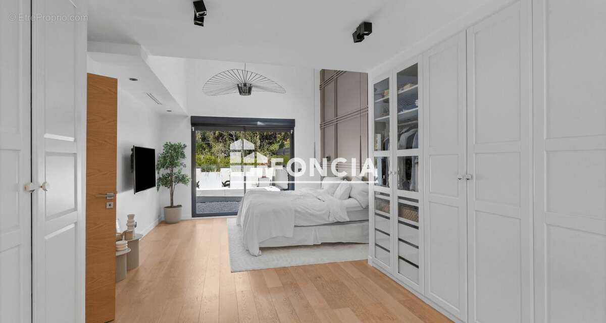 Belle Maison d'architecte  haute game a chilly-Mazarin - photo 17