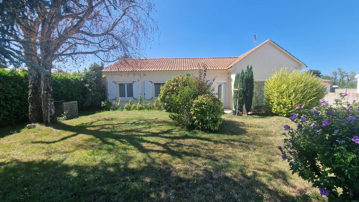Maison à BOIS-DE-CENE