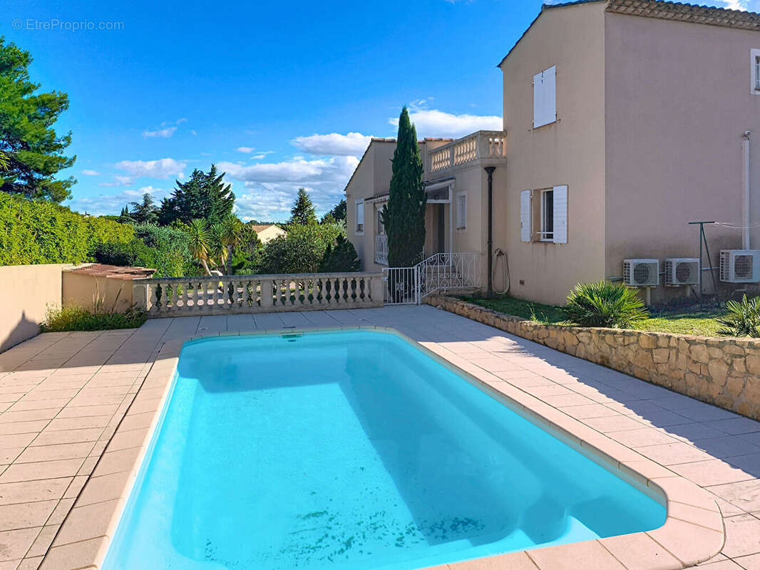 Maison à VILLENEUVE-LES-AVIGNON