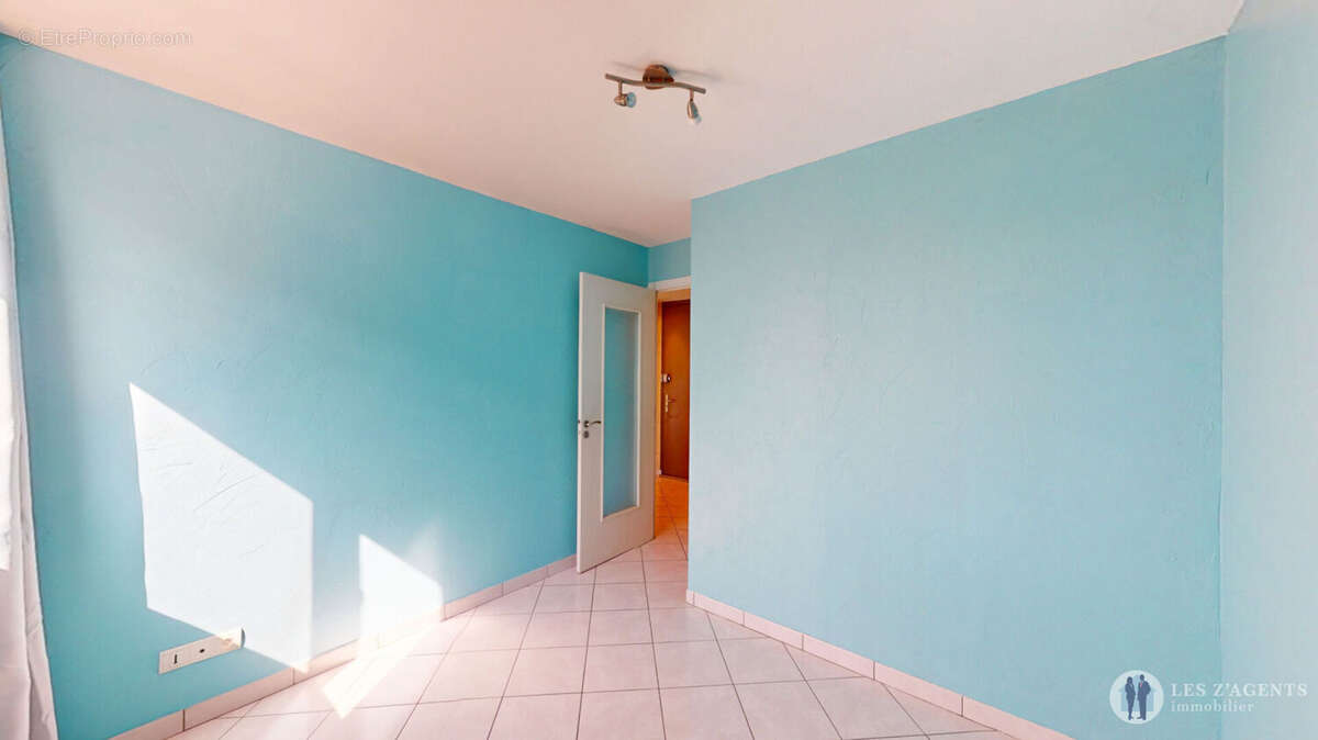 Appartement à SAINT-MARTIN-D'HERES