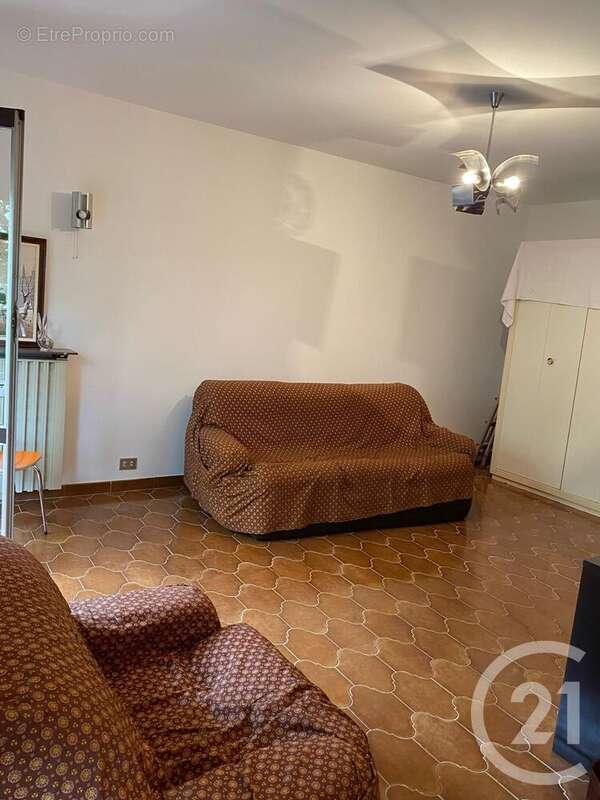 Appartement à MARSEILLE-3E