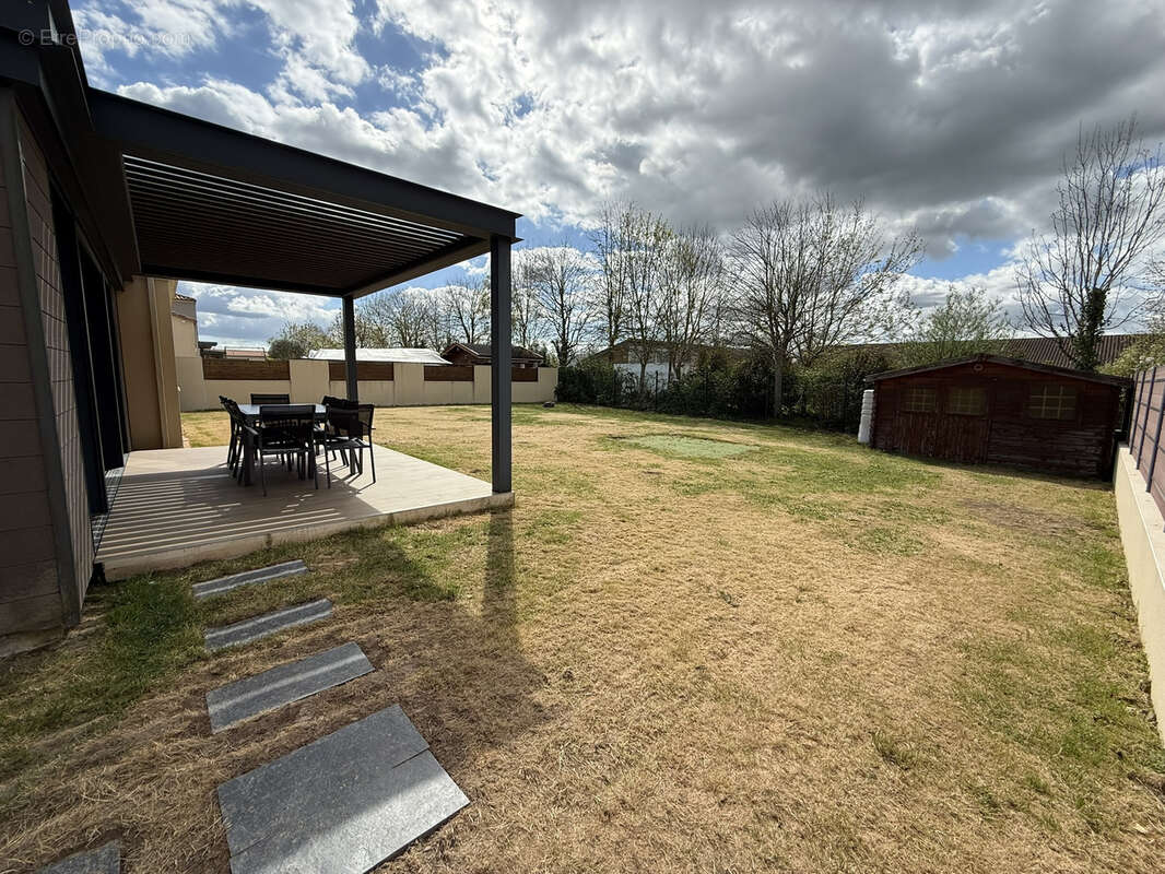 Maison à AIGREFEUILLE-SUR-MAINE