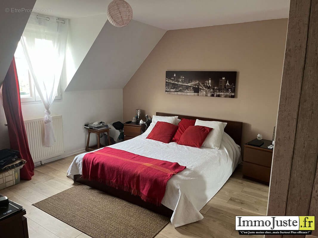 Maison à LE PERRAY-EN-YVELINES