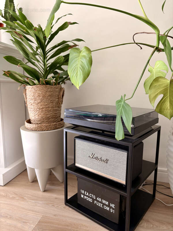 Appartement à AVRILLE