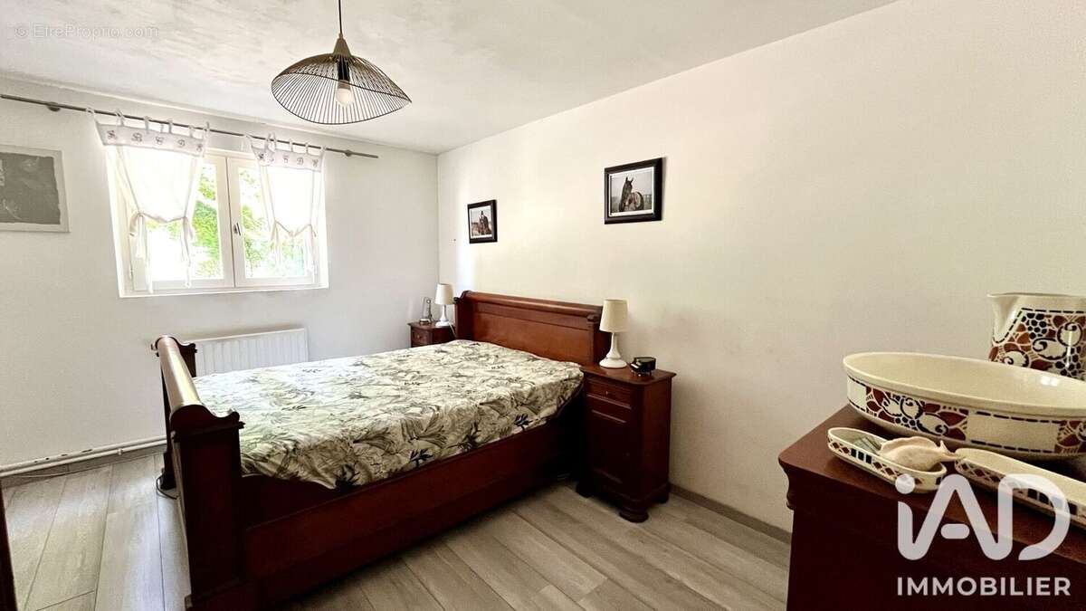 Maison 175 m² à Conty  - photo 7