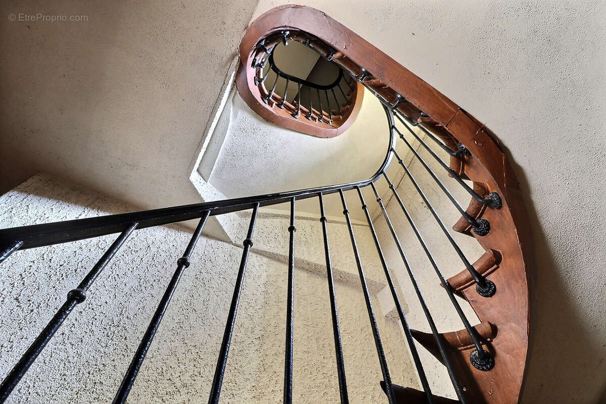 Maison à PARIS-L&#039;HOPITAL