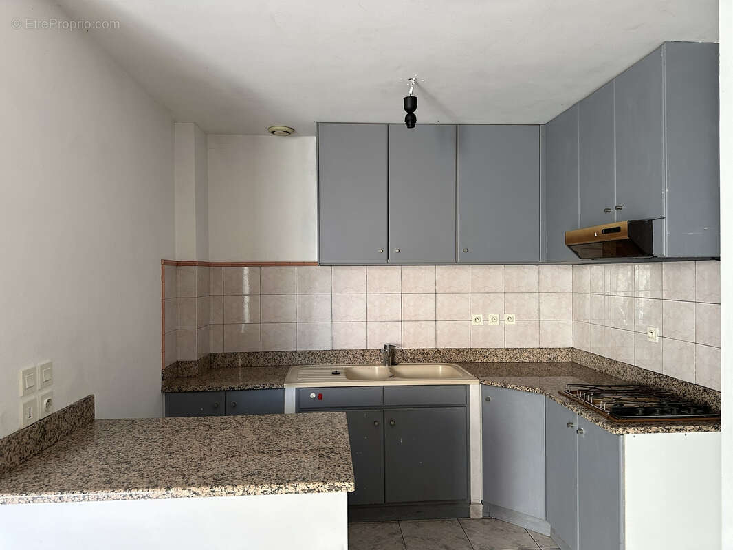Maison de village 3 pieces 63 m2 a puget sur argens - photo 4