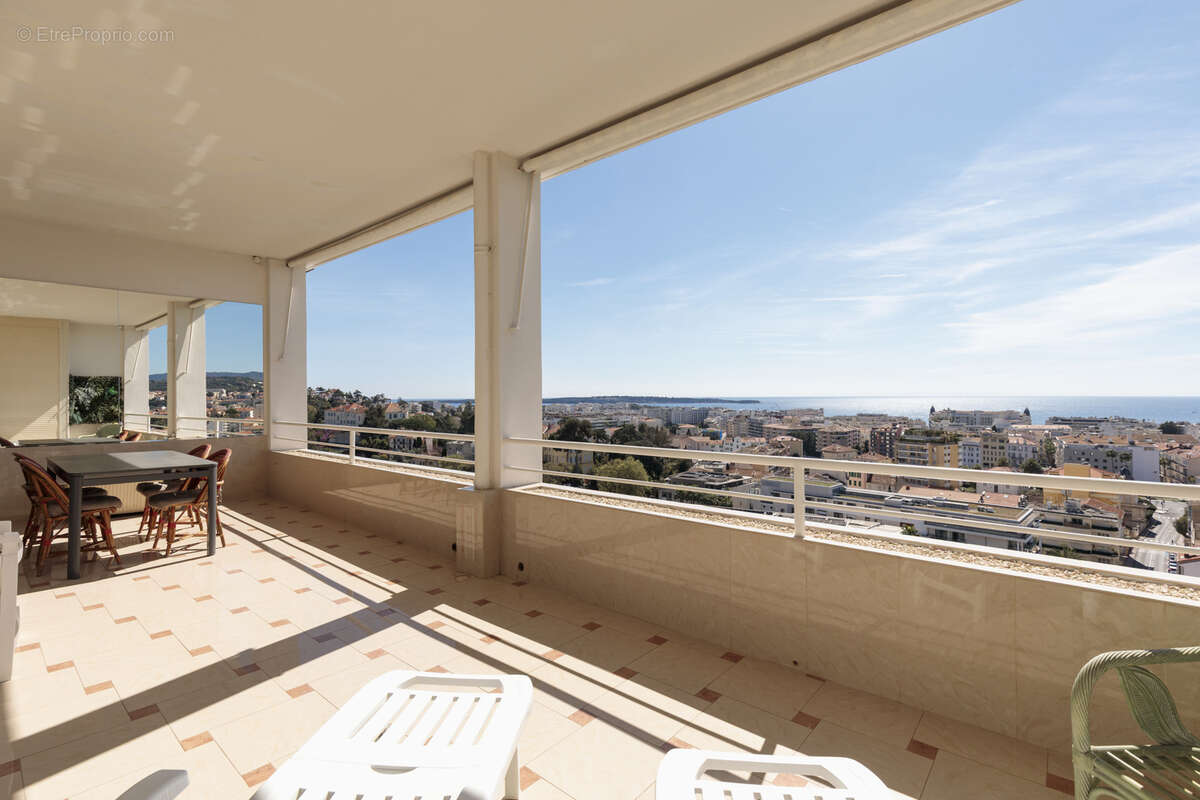 Appartement à CANNES