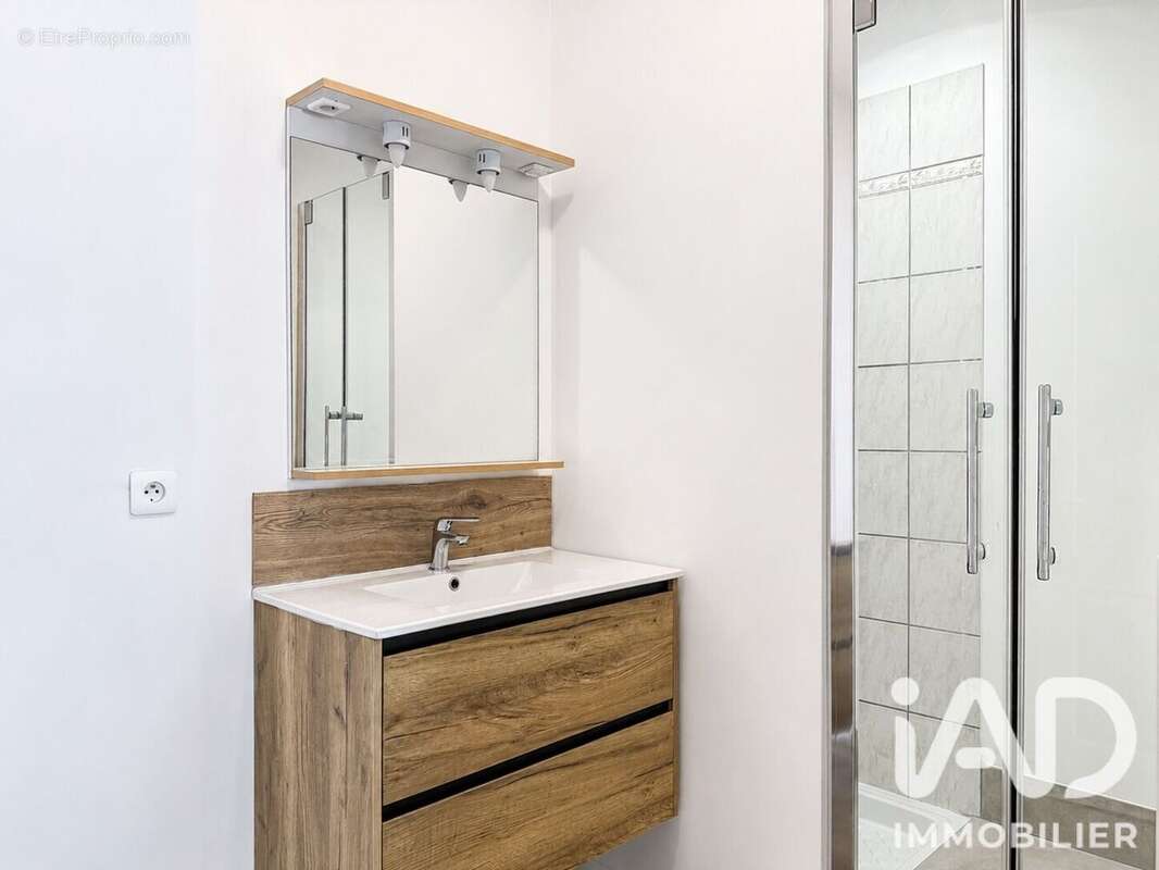 Photo 5 - Appartement à SAINT-GENIS-LAVAL