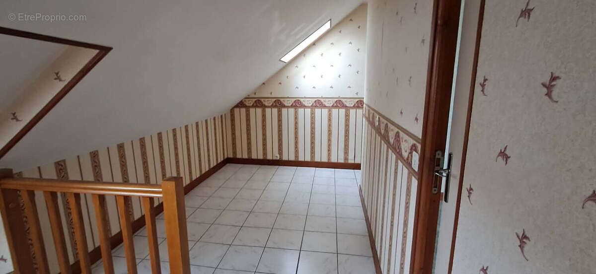 Maison 131 m² à Vivier-Au-Court  - photo 8