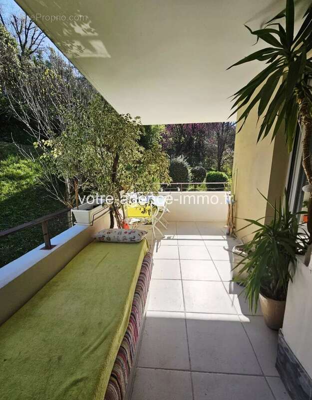 Nice ouest- 4 pièces traversant avec terrasse, possibilité garage  et cave – RÉSIDENCE RÉCENTE - photo 6