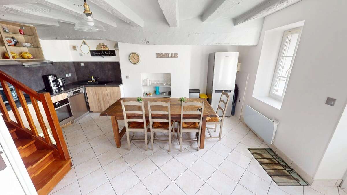 Maison à MONTLOUIS-SUR-LOIRE