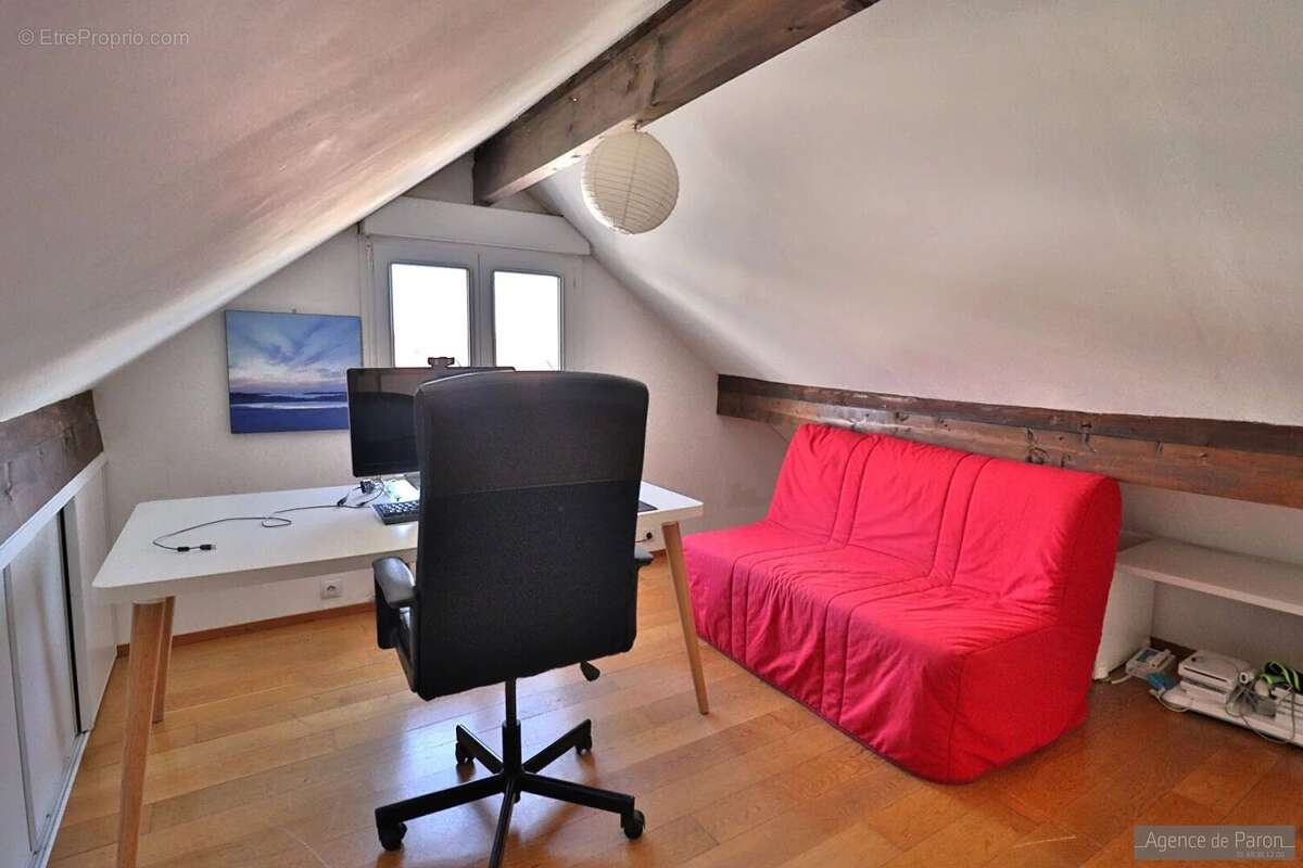 Maison à VERRIERES-LE-BUISSON